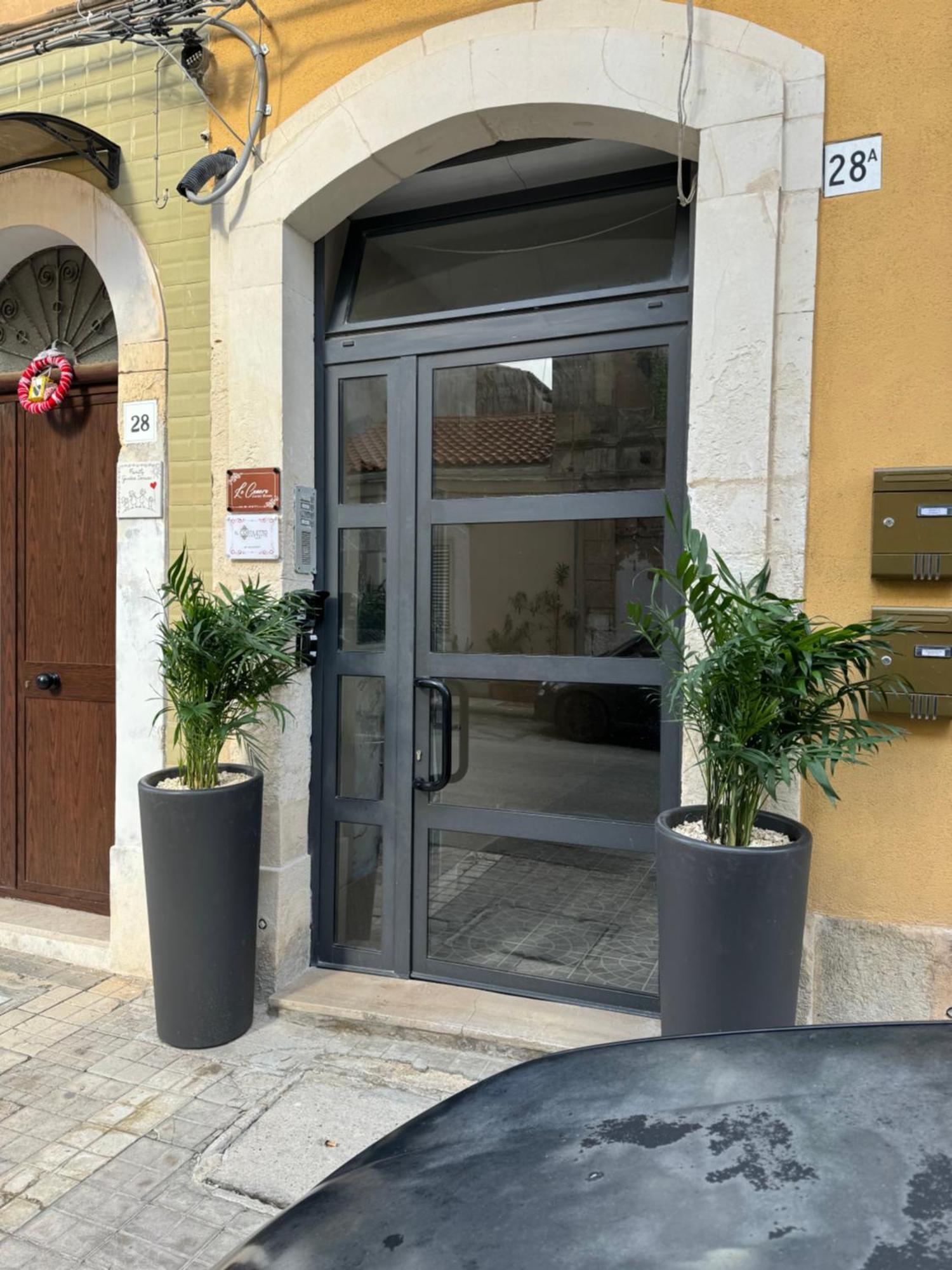 Il Cortiletto28 Rooms & House Syracuse Exterior foto