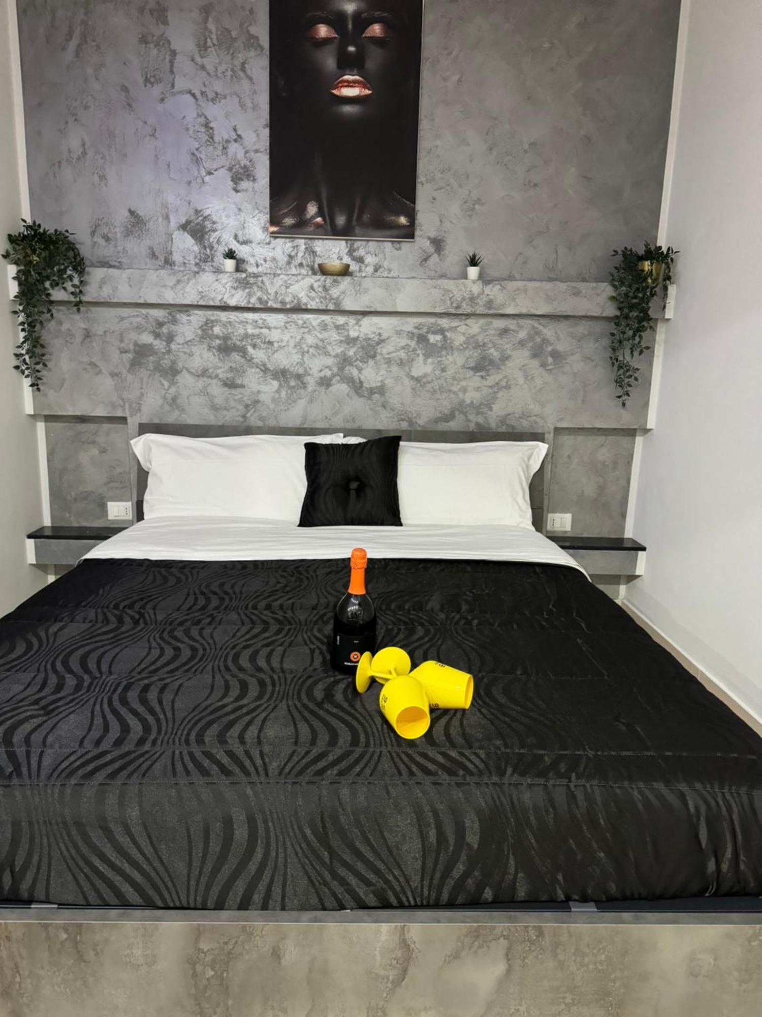 Il Cortiletto28 Rooms & House Syracuse Exterior foto